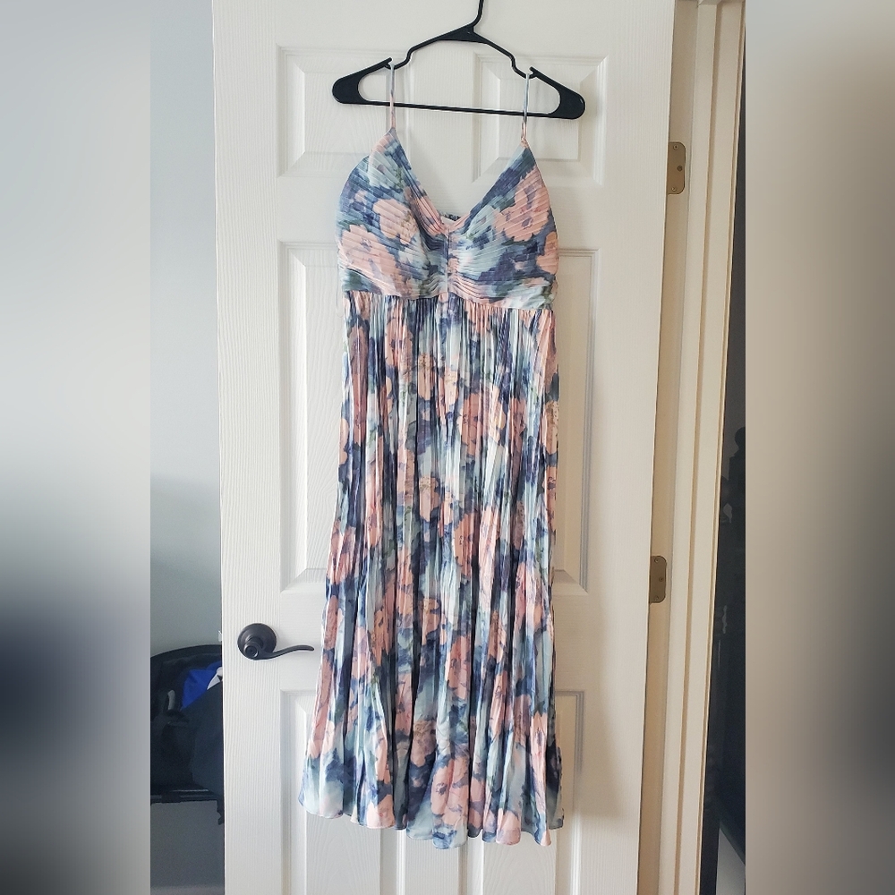 Astr Maeve Multicolor Pleated Midi Dress